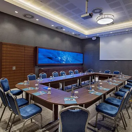 Hilton Garden Inn Izmir Bayrakli-3