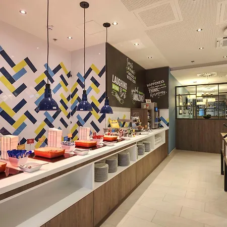 Hampton By Hilton Stuttgart City Centre-3