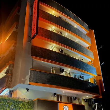 Stone House Hotel Pasay-3