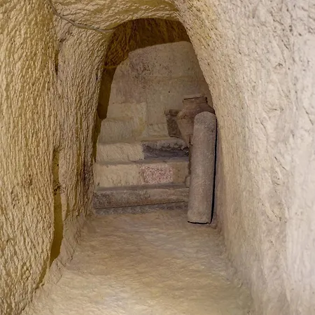 Gibos Cave Hotel-3