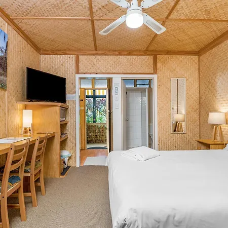 Tallow Beach Motel (Adults Only)-2