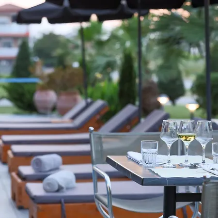 Hotel Yakinthos-3