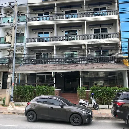 Aloft Hotel And Hostel Pattaya-3
