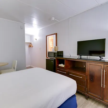 Rideau Oceanfront Motel-2