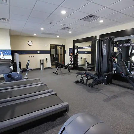 Hampton Inn & Suites Dallas Market Center-2