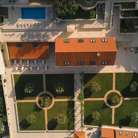 Palace Natali-2