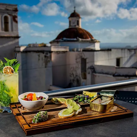 Decanter Hotel-3