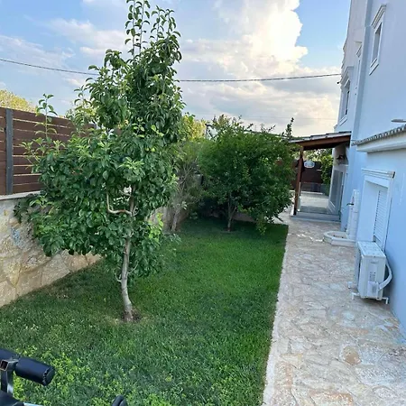 Kontis' Luxury Detached House Near The Sea-2