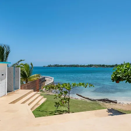 Luxe Beach Resort-2