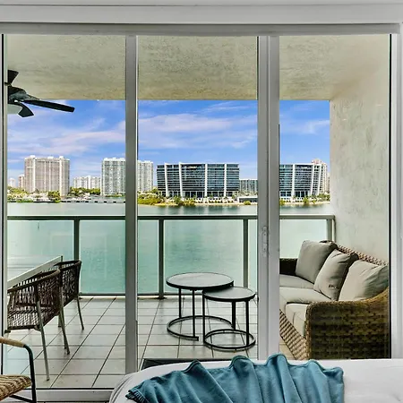 Marina Bay Sunny Isles 1005-2