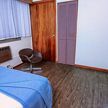 Hotel Ambassador-3