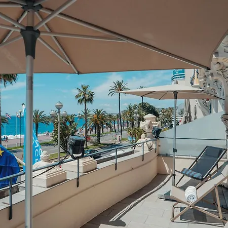 Hotel Le Royal Promenade Des Anglais-3