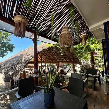 Hostel Beach House-3