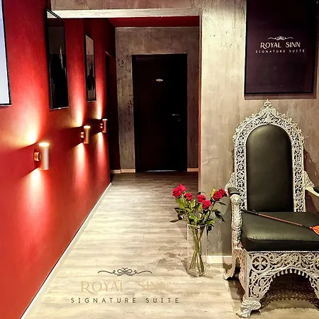 Royal Sinn Signature Suite-2