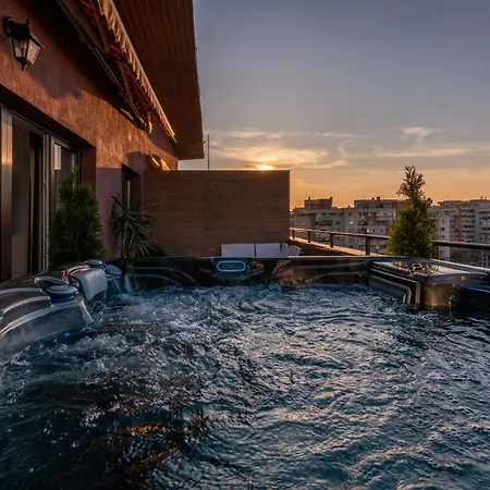 The Episode - Jacuzzi Penthouses-3