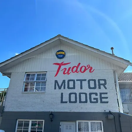 Tudor Motor Lodge-2