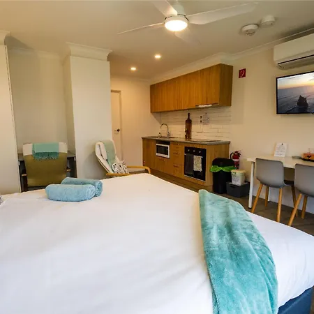 Botanic City Apartments-3
