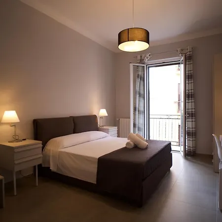Donna Franca Rooms And Suite-2