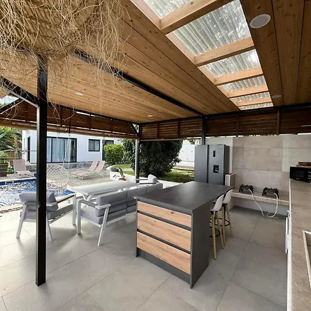 Forecastle House-2