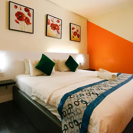 Swing & Pillows - Golden Roof Hotel Ampang, Ipoh-2