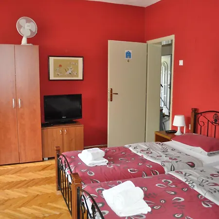 Apartmani Bon Bons-3