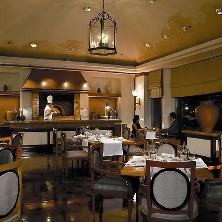 Shangri-La Surabaya-2