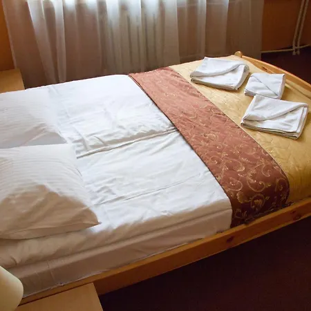 Hotel Iskra-3