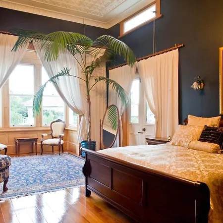 Mchardy Lodge-3