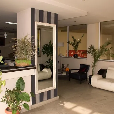 Hotel Seven-2