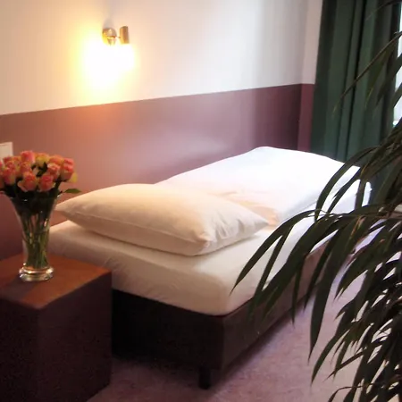Grand Hostel Berlin Classic-3