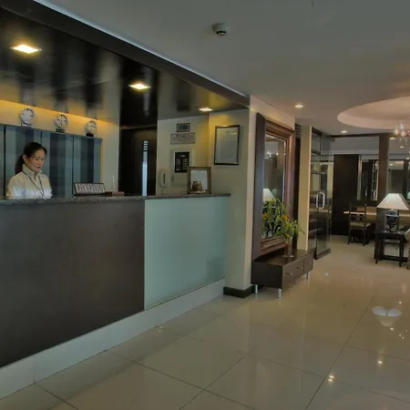 Fersal Hotel Neptune Makati-2