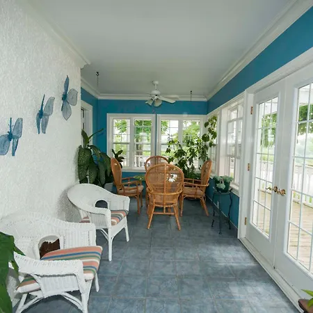 Chestnut Inn-2