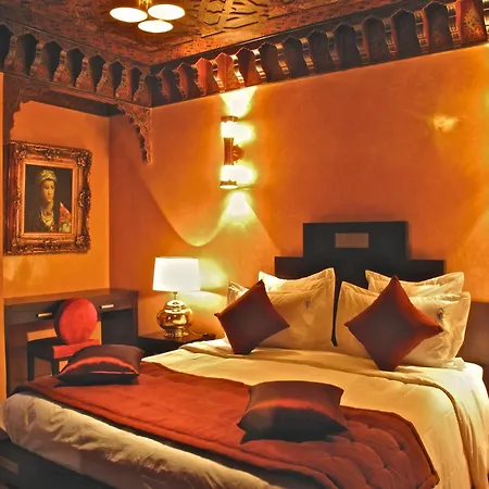Riad Le Perroquet Bleu Suites & Spa-2