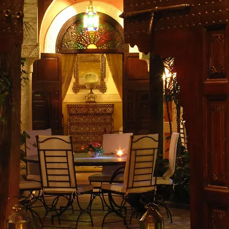 Riad Le Perroquet Bleu Suites & Spa-3
