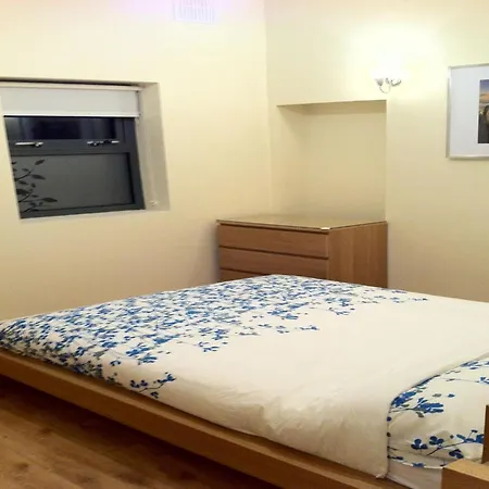 Lyall Apartment Hotel-2
