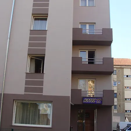 Hostel Lan-2