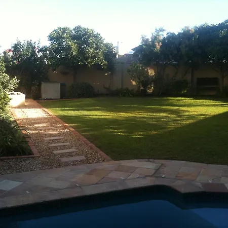 Roman Retreat-3