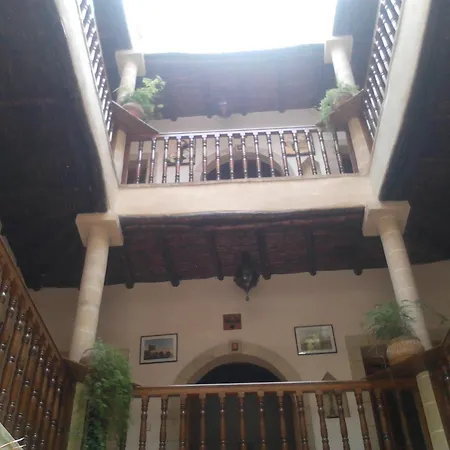 Riad Arambys-2