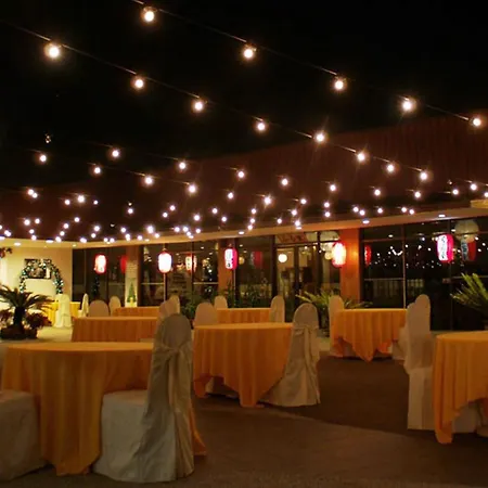 Straits View Hotel Jb-3