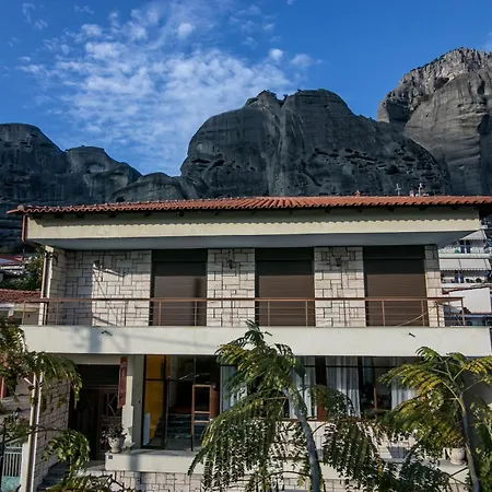 The Holy Rock - Hostel At Meteora-3