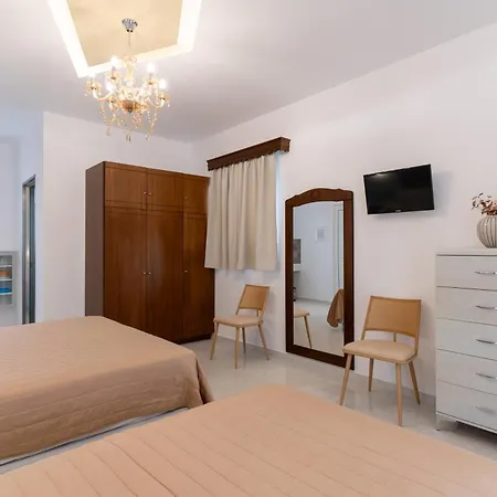 Hotel Villa Basil-3