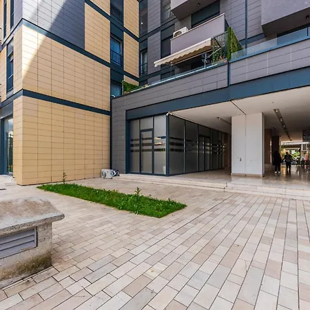Mint Apartment By Kondo Stays-2