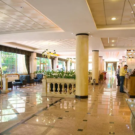 Ramada By Wyndham Buenos Aires-3
