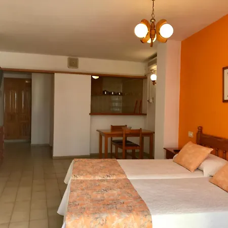 Apartamentos Jovial-3