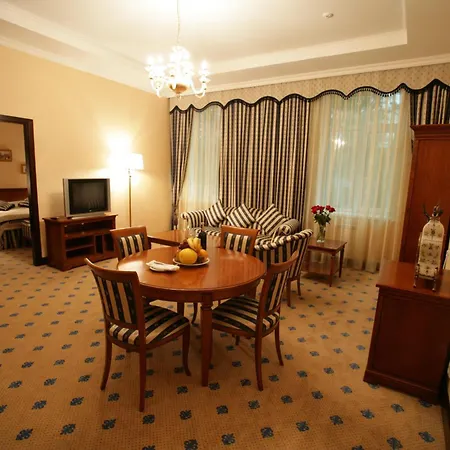 Grand Tien Shan Hotel-3