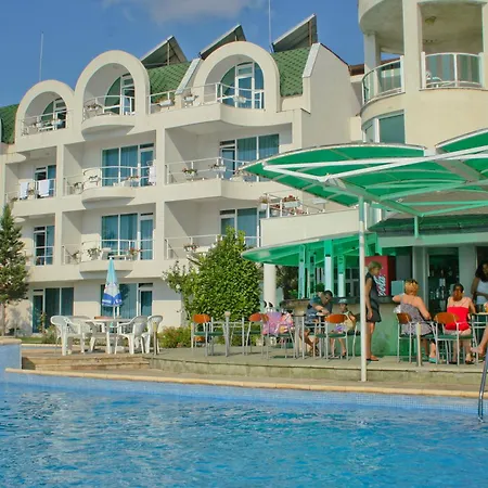 Peter Hotel-2