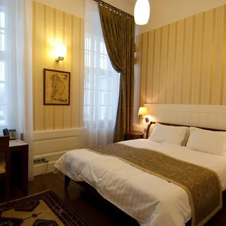 Erzsebet Nagy Szalloda-3