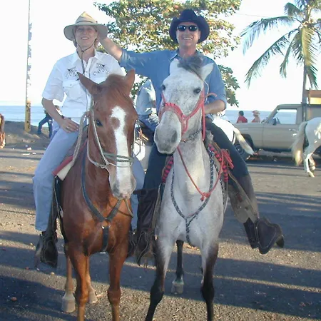 Fidelito Ranch & Lodge-3