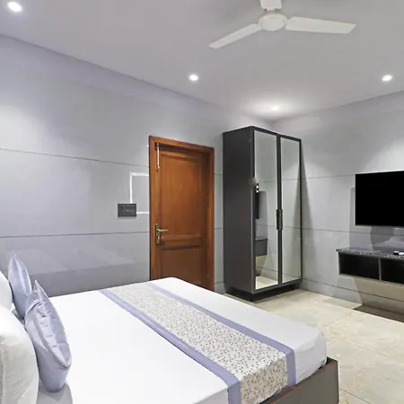 Hotel Preet Inn Newly Built Lux Collection Near Nizamuddin Railway Station-2