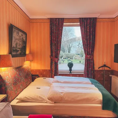 Hotel Mittelweg-3